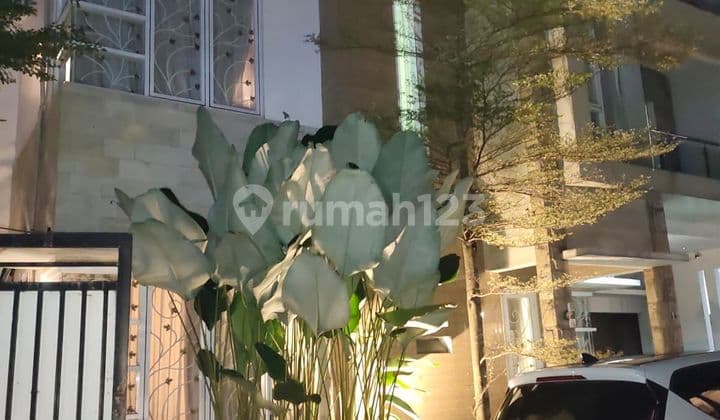 Di Jual Rumah Second B.u 2 Lantai Dalam Cluster Kalibata Pancoran Jakarta Selatan