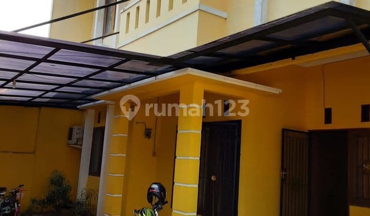 Di sewakan Rumah 2 lantai terawat dalam cluster di jln raya impres