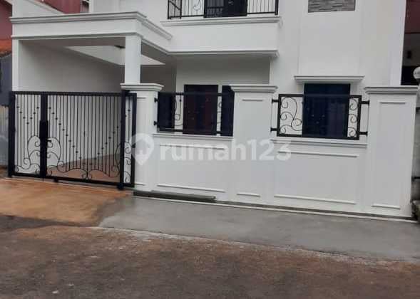 For Sale Rumah 2 Lantai Design.classic Dalam Komplek Bogor Jabar