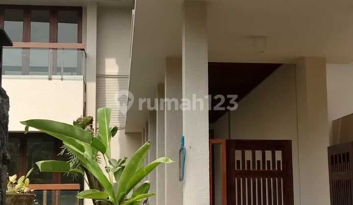 For Rent Rumah 2 Lantai Private Pool Dalam.komplek Ampera Jaksel