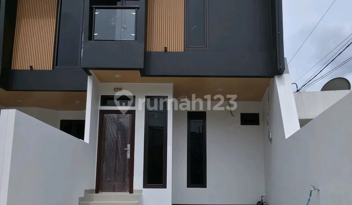 Rumah 2 Lantai Dekat Kfc Cempaka Putih, Jakarta Pusat