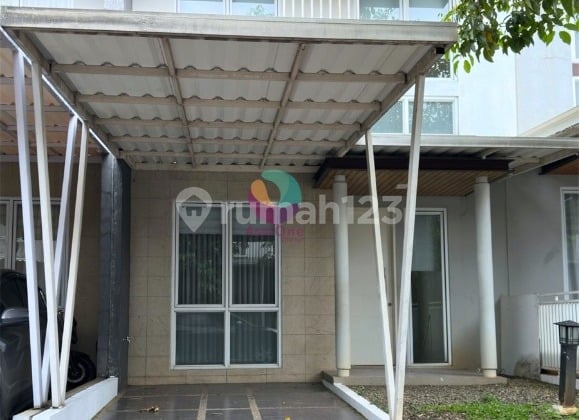 Dekat Akses Tol, Rumah, 2 Lantai, Dekat Akses Transjakarta,