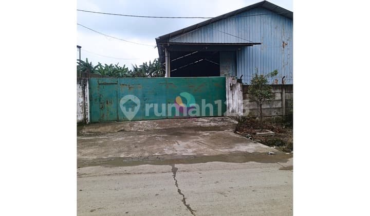 Gudang di Gunung Putri 1575.0 M² Semi Furnished