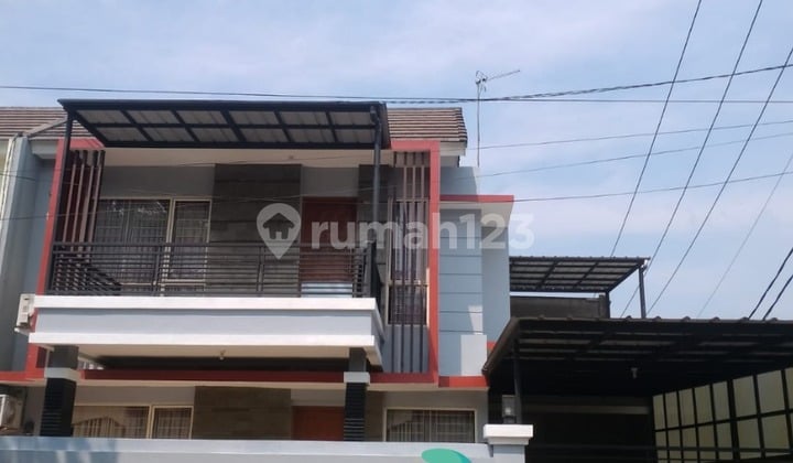 Siap Huni, Rumah, 2 Lantai, Dekat Akses Tol,