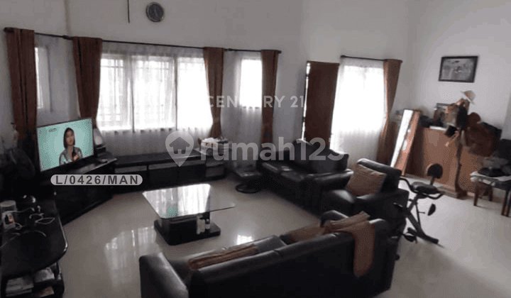 Ready-to-Occupy House at Sukawarna Baru Complex, Sayap Pasteur, Bandung