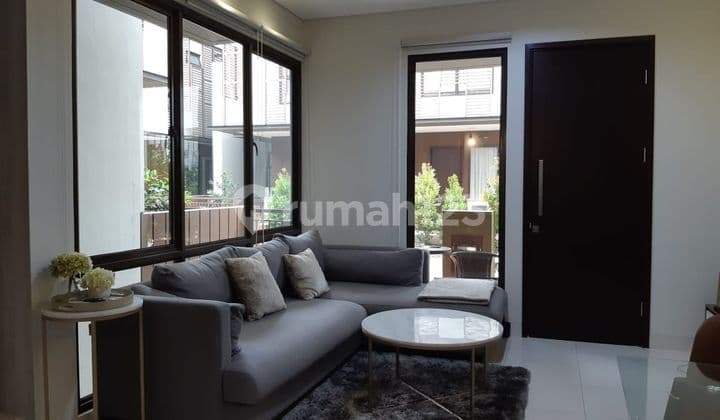 Rumah Cantik 3 Lantai Double Decker Cluster Whelford Greenwich Bsd