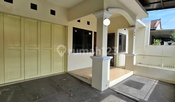 Rumah Hadap Timur 1 Lantai di Tki 3