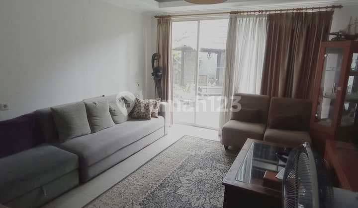 Rumah Eksklusif Larang Tapa Kota Baru Parahyangan