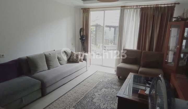 Rumah Eksklusif Larang Tapa Kota Baru Parahyangan