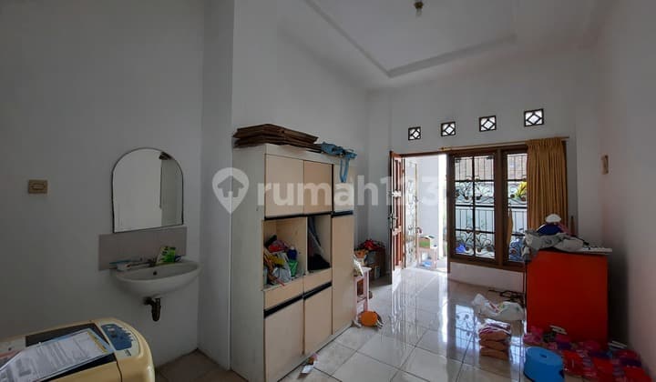 Ready-to-Occupy House in Dian Permai Complex