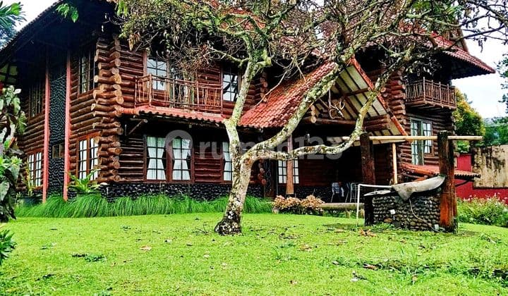 Villa Citeko Dijual Murah Lokasi Strategis Bebas Macet