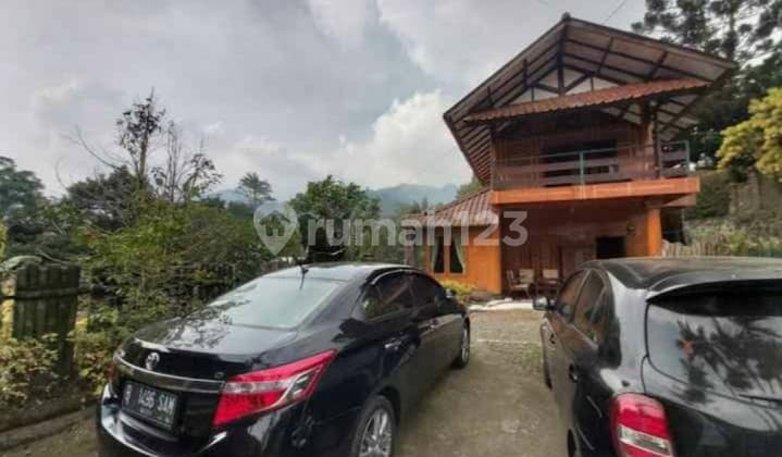 Strategis Villa di Puncak Bogor Area Cilmber. View Menarik
