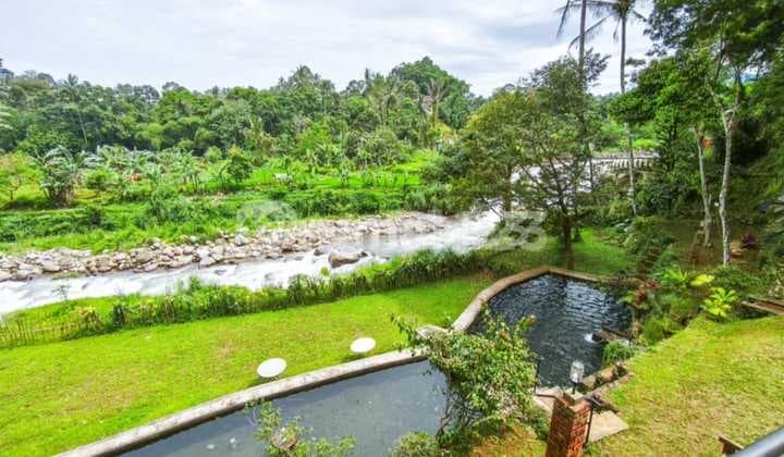 Villa 2 Lantai di Megamendung Puncak Bogor Jual Cepat