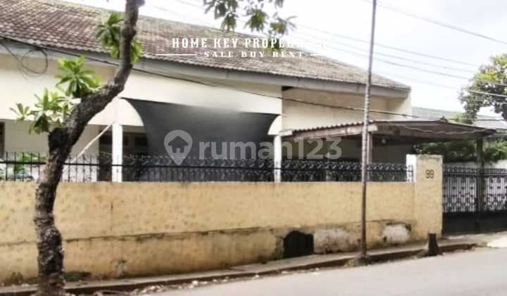Rumah Hitung Tanah Wijaya Satu Kebayoran Baru