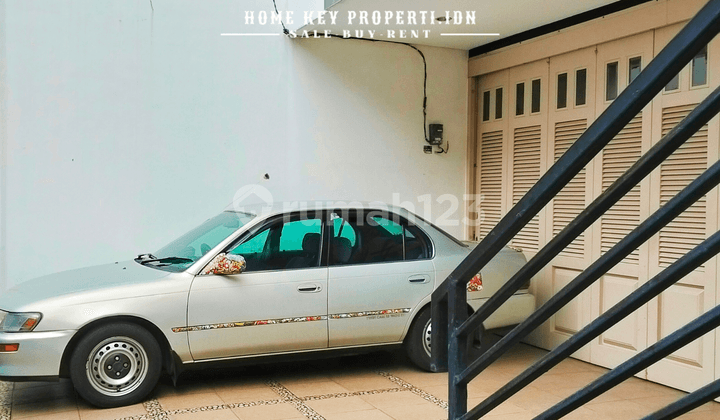 Jual Murah Rumah Siap Huni di Senayan Jakarta Pusat, Strategis