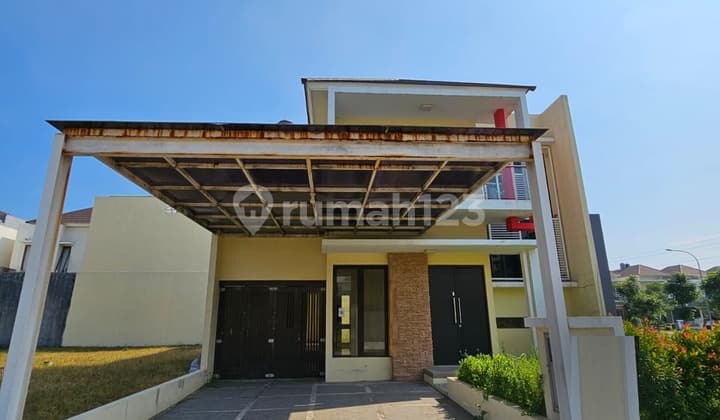 Bebas Banjir, Rumah, 2 Lantai, SHM, Dekat Landmark, Siap Huni(D0194)