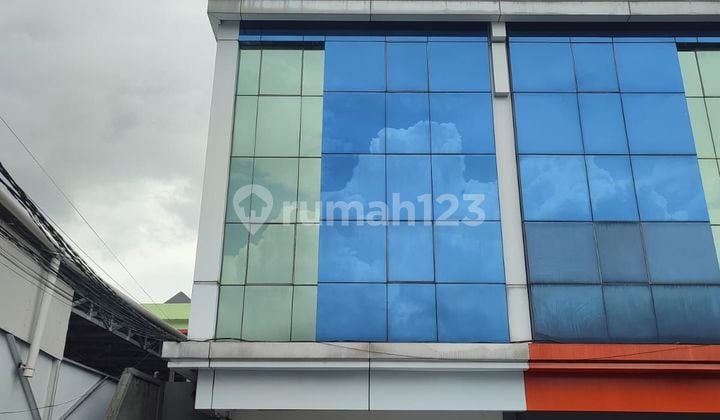 Shop House in Lebak Bulus Furnished Facilities.
