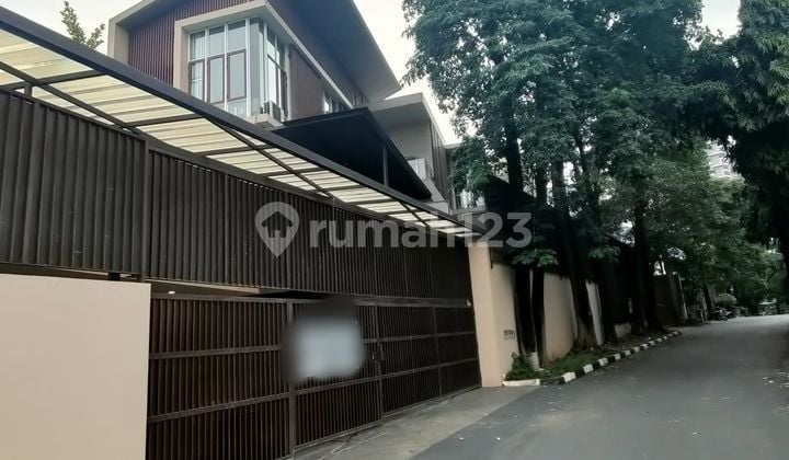 Dijual Rumah Mewah Siap Huni Dalam Komplek Di Simprug Golf Jaksel