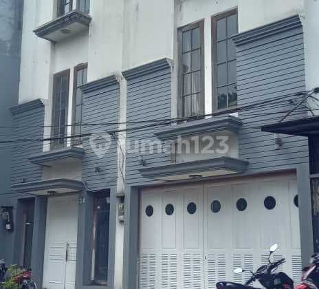 Ruko Dijual di Bangka Kemang Jakarta Selatan