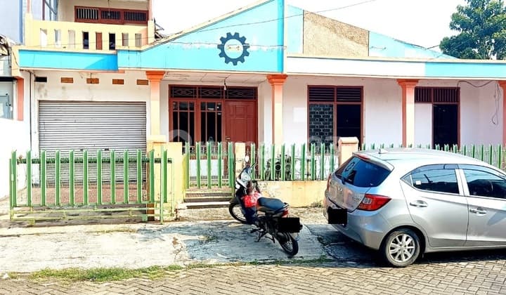 Cimone Permai House Near Cimone Terminal