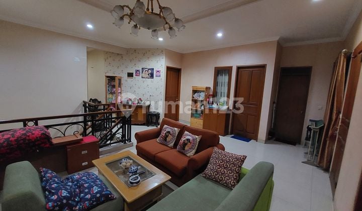 Rumah Besar Bagus Duta Garden 2 Lantai Jual Murah