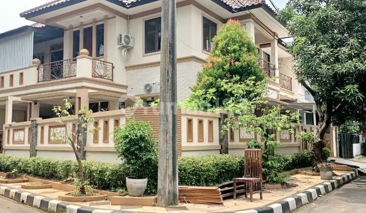 Dijual Rumah Luas Dalam Cluster Posisi Hook Semi Furnish di Jatibening Bekasi