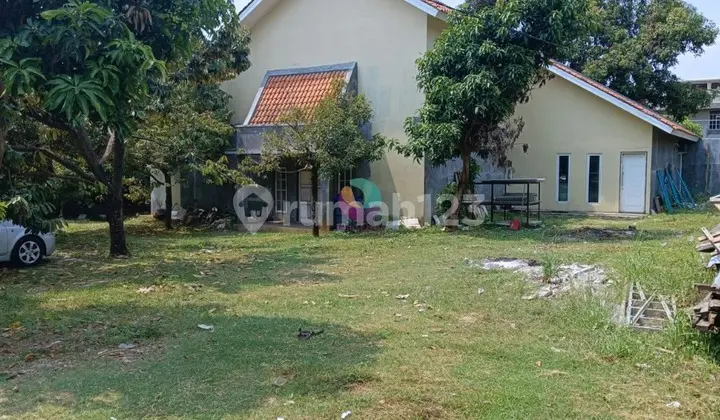 Land and Building for Sale in Nagrak Gunung Putri