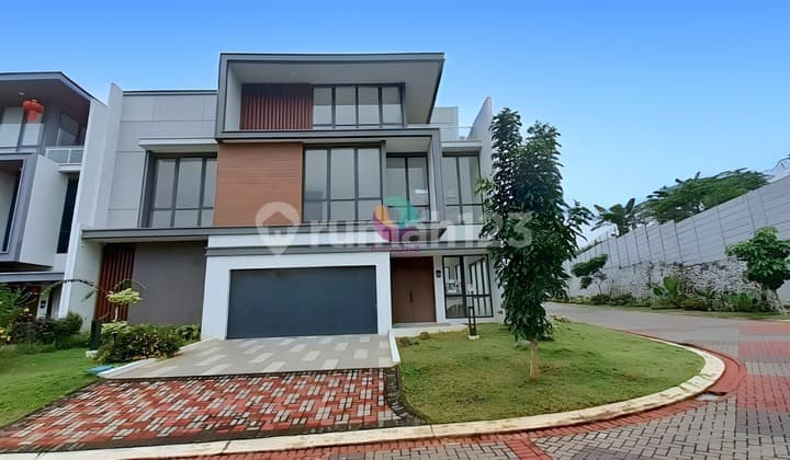 Dijual Rumah Mewah 3 Lantai Kota Wisata Cibubur