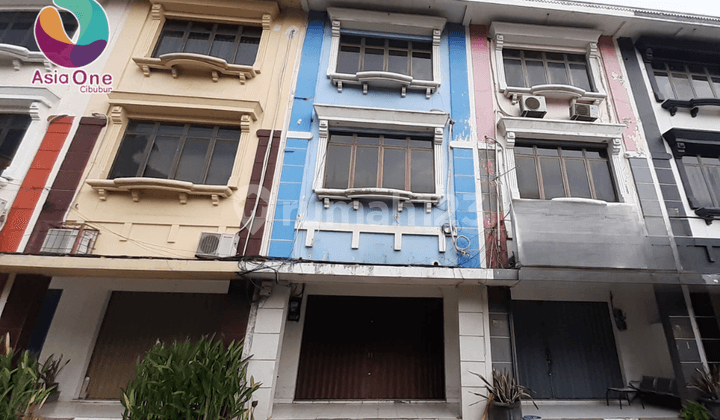 Ruko di Raffles Hills Cibubur, Jakarta Timur Bagus