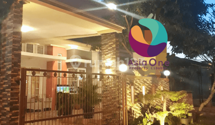 Rumah Bagus Dan Cantik Siap Huni SHM di Cibubur Country, Bogor