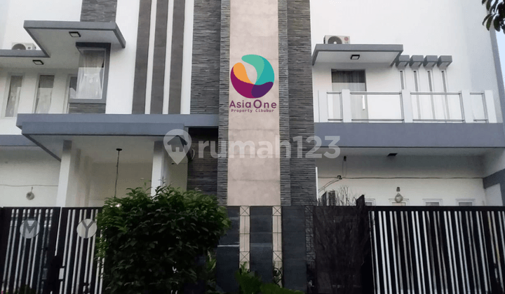 Rumah 2 Lantai Bagus SHM di Kemang Pratama, Bekasi