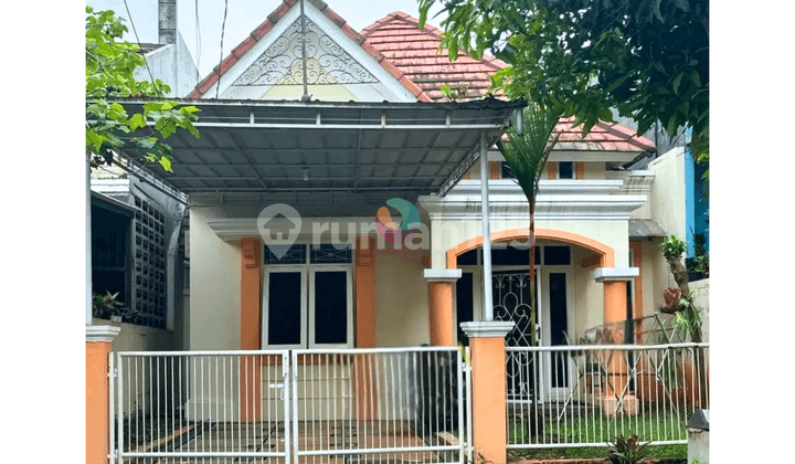 Dijual Cepat! Rumah Rapi Siap Huni Semi Furnished di Bukit Golf
