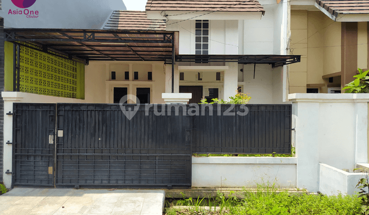 Ready-to-Occupy Neat House with SHM in Villa Bogor Indah