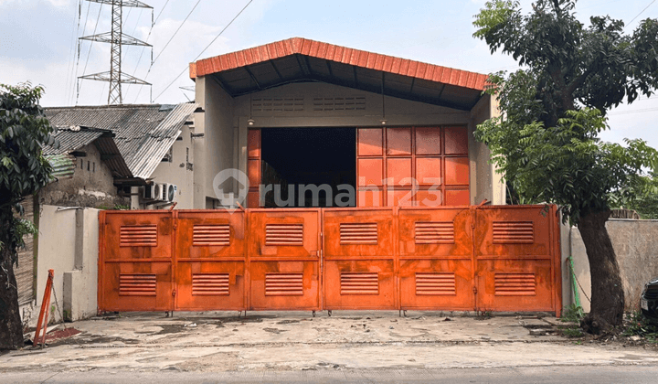 Gudang 318 M2 SHM Gunung Putri, Bogor