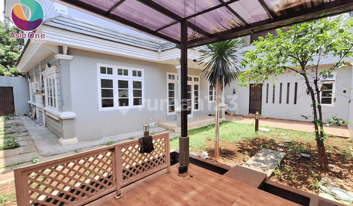 Luxurious and Spacious House in Bogor Tourist City with Freehold Title