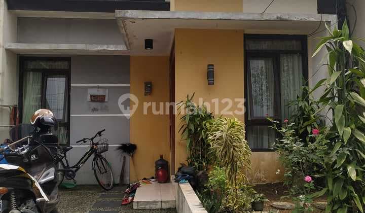 Sell fast house in Cisaranteun, Bandung.