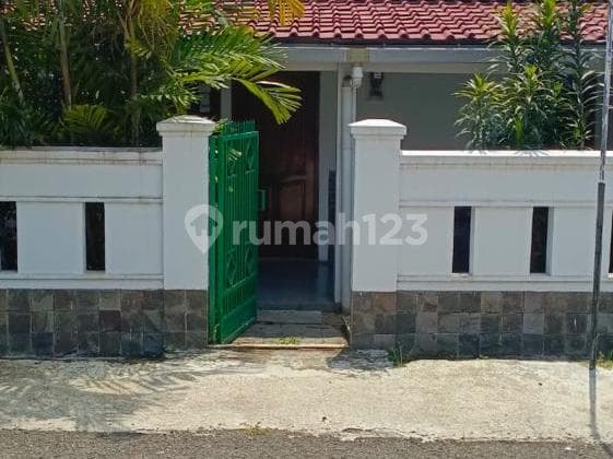 Rumah Dalam Komplek Dekat Pintu Tol Jatiluhur