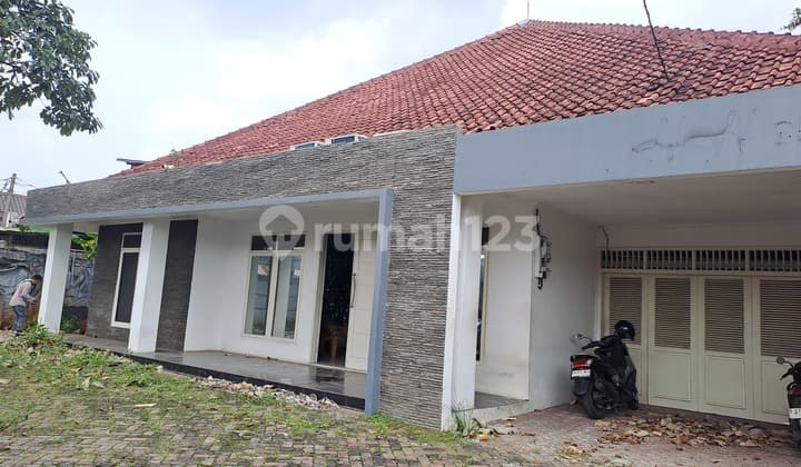 Bangunan untuk Kantor, Klinik, Fitnes atau Lainnya Meruyung Limo