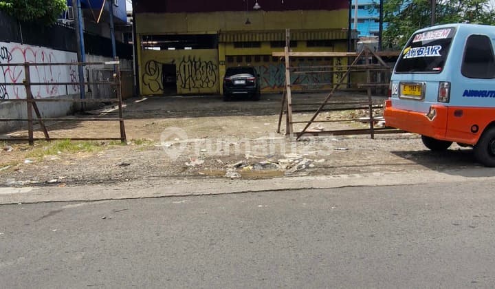 Disewakan Ruko Plus Gudang Jl.tuparev