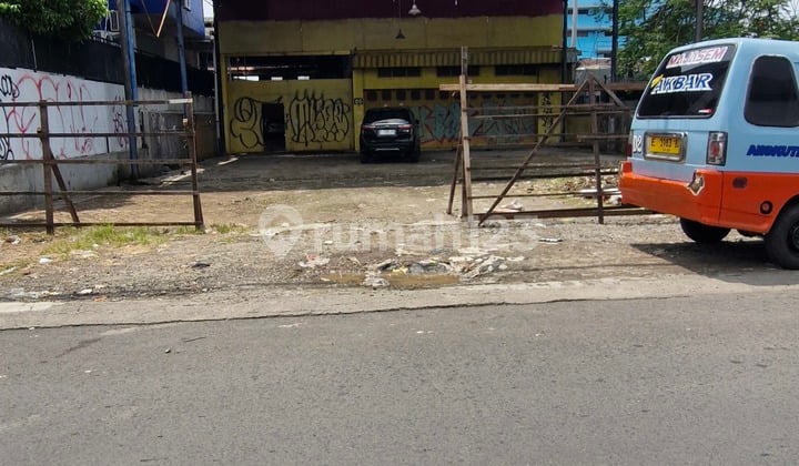 Disewakan Ruko Plus Gudang Jl.tuparev