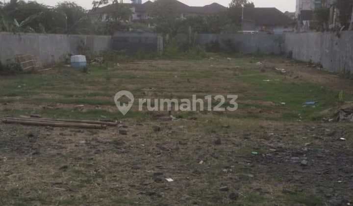 Prime Vacant Land in Strategic Location at Warung Bunit, South Jakarta