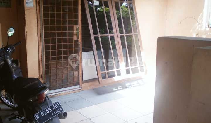 Rumah Lokasi Dekat Bandara di Duta Bandara Permai