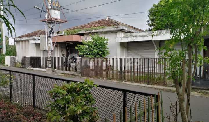 JUAL Tanah bonus rumah kuno di Tengah Kota Jogja Cuma 5 menit dari Tugu