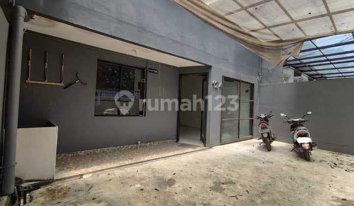 HOUSE FOR RENT CIOMAS ROAD KEBYORAN BARU SOUTH JAKARTA