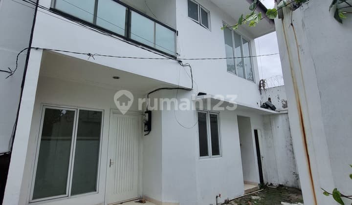Rumah Minimalis 2Lantai.disewakan Dalam Kluster