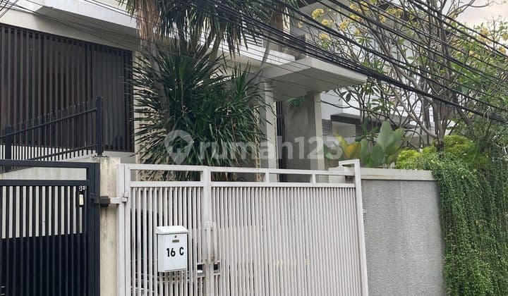Rumah Minimalis Modern Full Furnished Kwalitas 1.disewakan Di Antasari Kemang