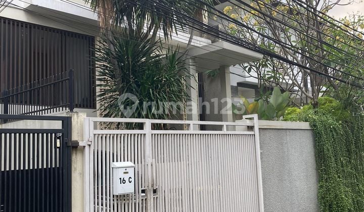 Rumah Minimalis Modern Full Furnished Kwalitas 1.disewakan Di Antasari Kemang