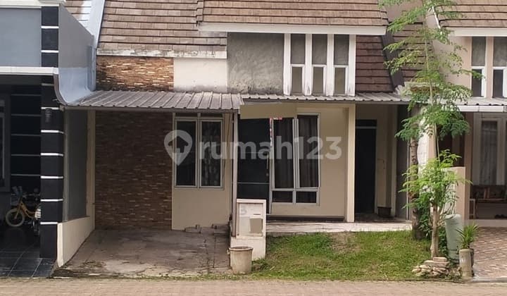 Rumah Bagus Siap Huni Depan Taman Metland Transyogi Cibubur