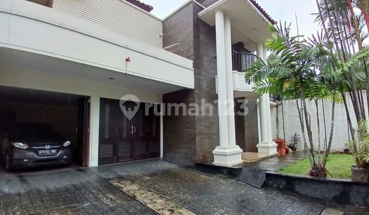 Rumah Siap Huni Bangunan 2 Lantai Area Kemang Barat