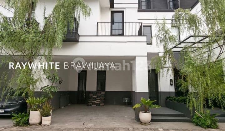 Brand New Townhouse Strategic Location in Pondok Indah Area